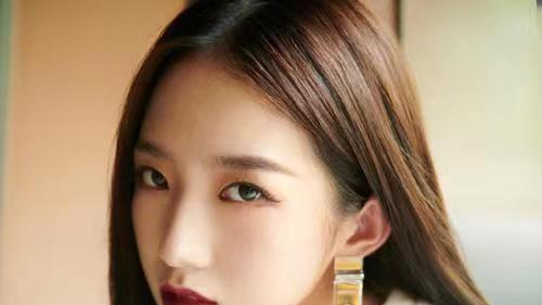 |孟美岐官宣新综艺，从导师到选手被嘲笑，她的回应