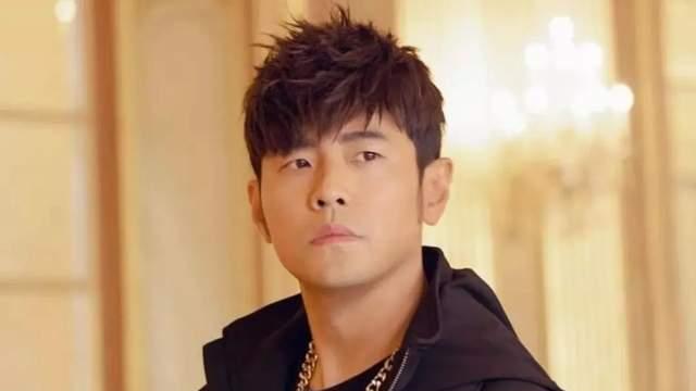 中国2023年榜公布，周杰伦TOP100上榜55首，又把华语乐坛锤死了？