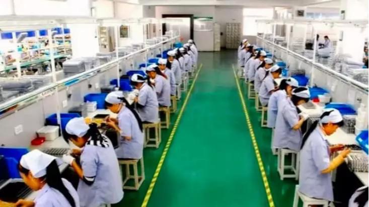 富士康|郑州富士康招聘人员称很快招满，去年高傲走的，今年又得低头回来