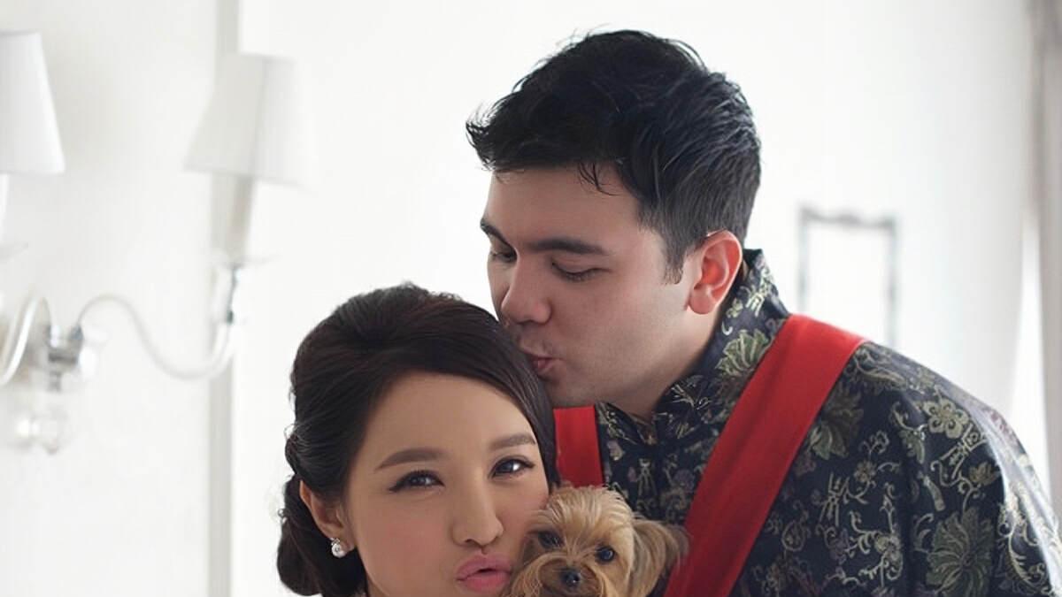 官恩娜|香港知名女星罕见现身，嫁医生定居法国，和歌神当众热吻引争议