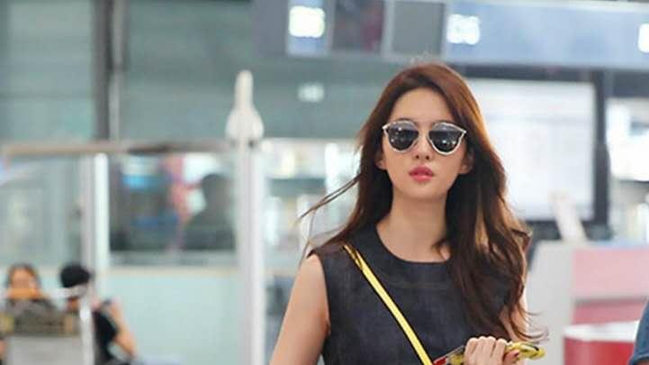 在机场拍到刘亦菲，生图比上镜还让人惊艳，穿裙身材丰满一点不胖