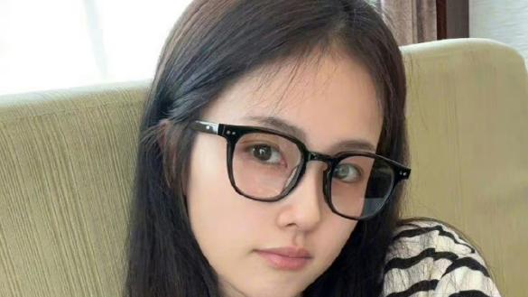 白鹿|《跑男》新一期节目预告，素颜出镜白鹿被说是化妆了