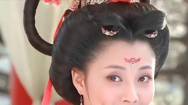 殷桃 陈家林导演：殷桃是没有职业道德的女演员！殷桃霸气回应！