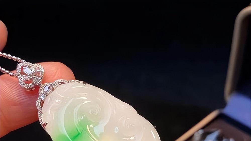 奇石|抛光一件翡翠，究竟需要多少钱？