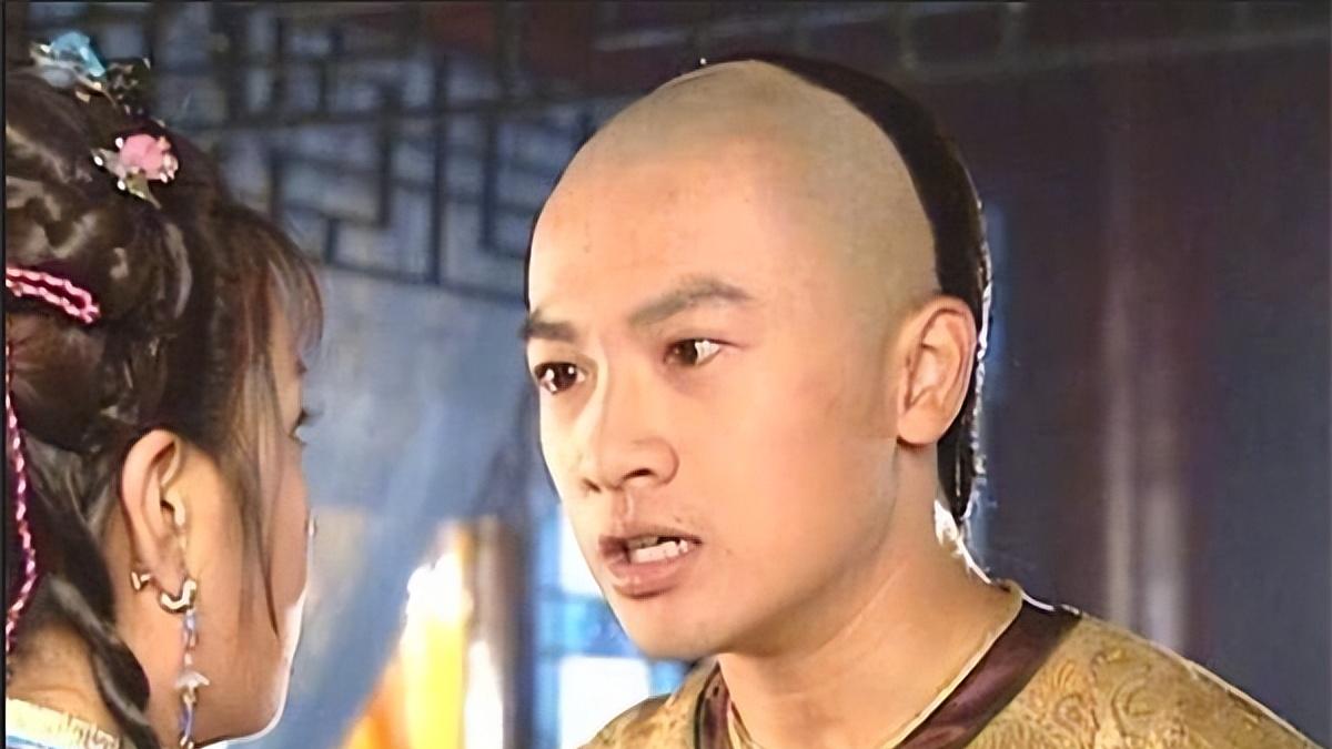 永琪最爱的是知画，小燕子压根不得宠，唯一的儿子只活了21天