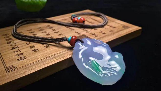 翡翠|翡翠颜色那么多，你爱哪一种