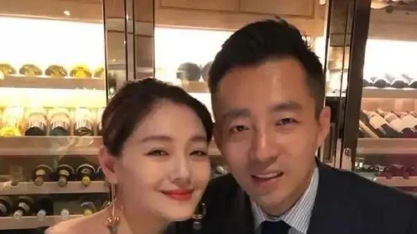 小S|小S曝具俊晔送姐姐情人节礼物！奢华，限量，网友吐槽：什么玩意！