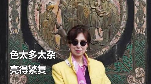 穿搭 为啥有的女人精心打扮却土气？穿搭和发型是关键，看了就懂！