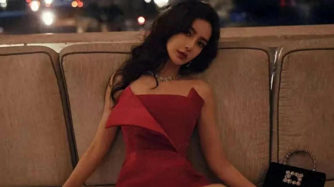 杨颖疯马秀惊天内幕！她竟然也是光明会的一员？