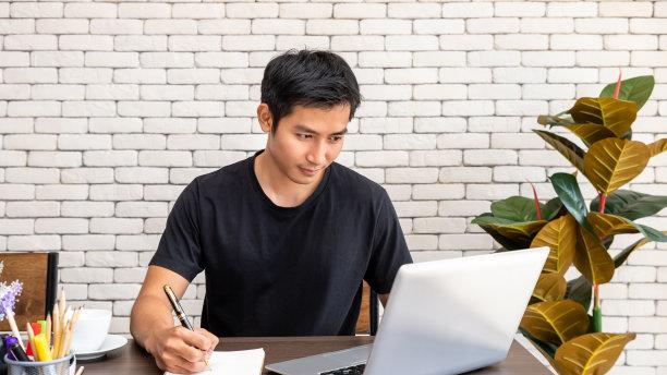 |“酒逢知己千杯少，话不投机半句多”：同事之间的“套路”