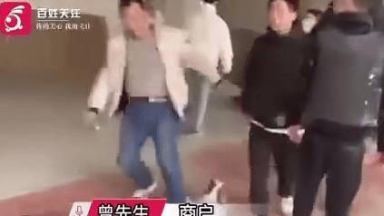 四川成都，某市场发生大型群殴事件，知情人：七八十人下死手殴打商户