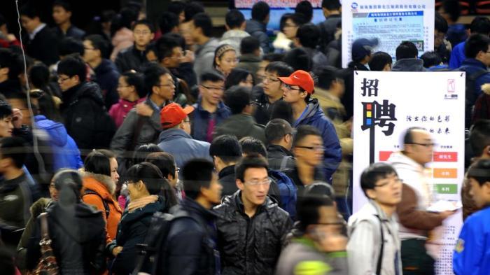 招聘|28岁女生当7年“全职女友”，包吃包住五险一金，分手费也已谈妥