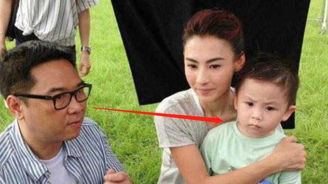 曝张柏芝孙东海婚后蜜月！3胎生父身份揭晓，与孩子互动显局促