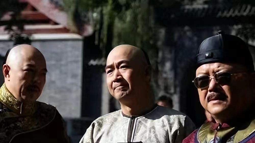 善恶终有报！66岁坐上轮椅的张铁林，已经活成了一个“笑话”