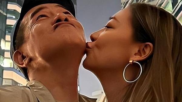 陈小春小儿子发型引争议，应采儿回应，孩子自己的意愿