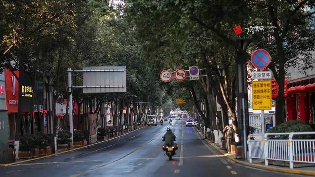 快递|裁员大潮中，解决就业的四大支柱产业：外卖，快递，快递，快递