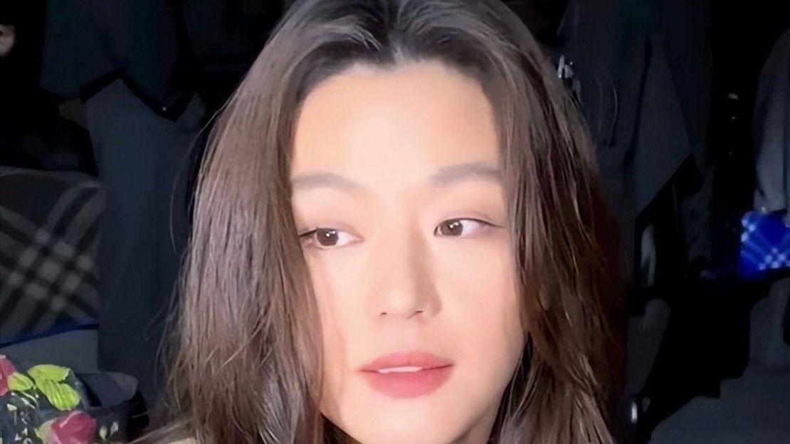 发型 同样是41岁，宋慧乔和全智贤气质却相差好多，关键原因在发型上
