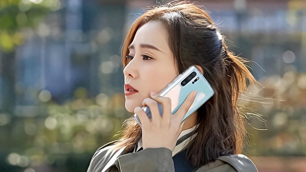 继女考上985我送她去报到，在校门口她说：妈，你去结婚生子吧