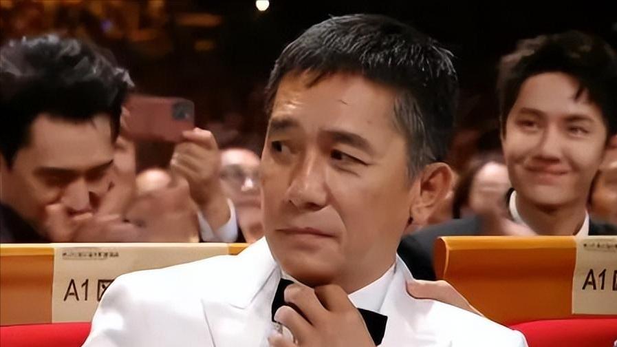 金鸡奖上“消失”的刘德华，彻底撕开了三金影帝梁朝伟的尴尬处境