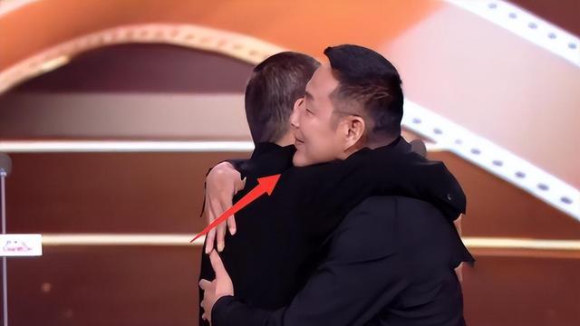 陈道明|“老戏骨”陈道明也整容？下巴又尖又翘，脸肿不自然疑似还没恢复