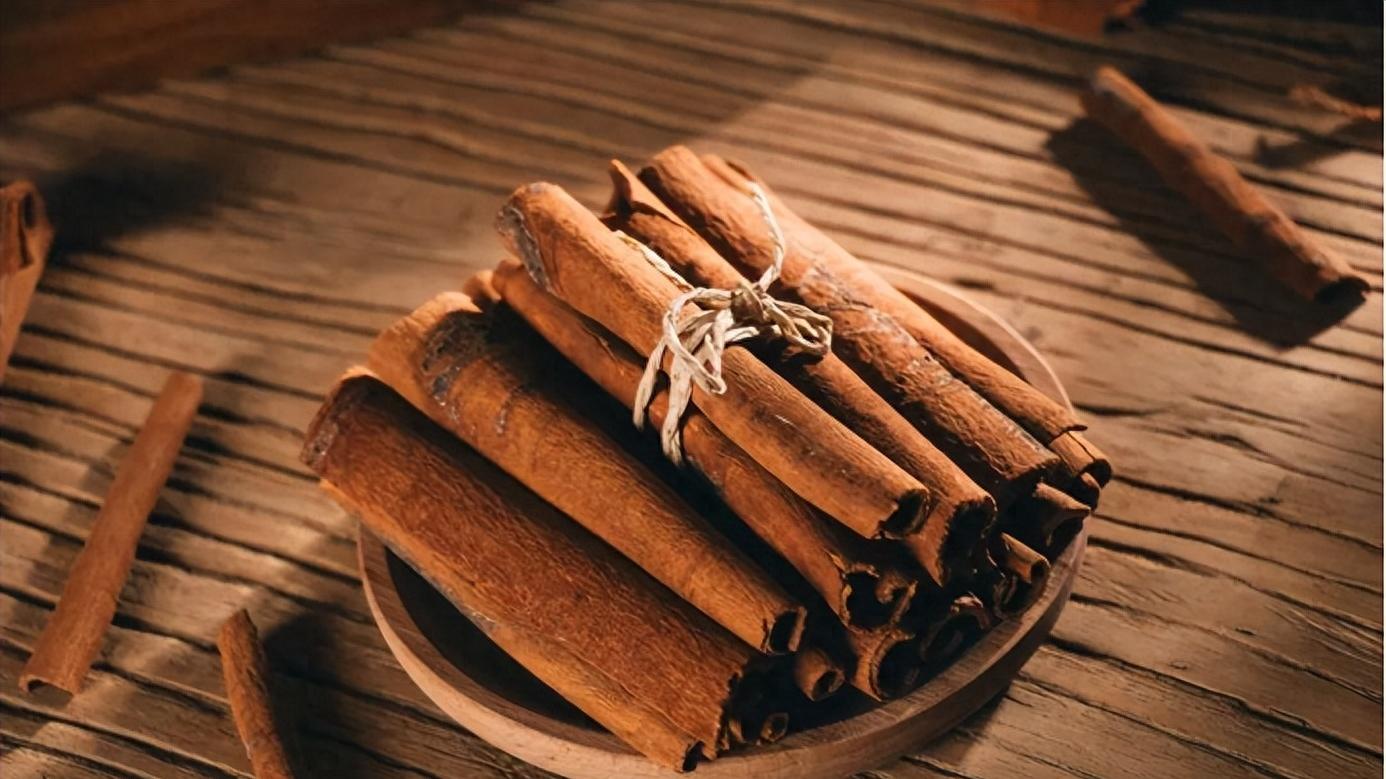 烤冷面|肉桂的魔法