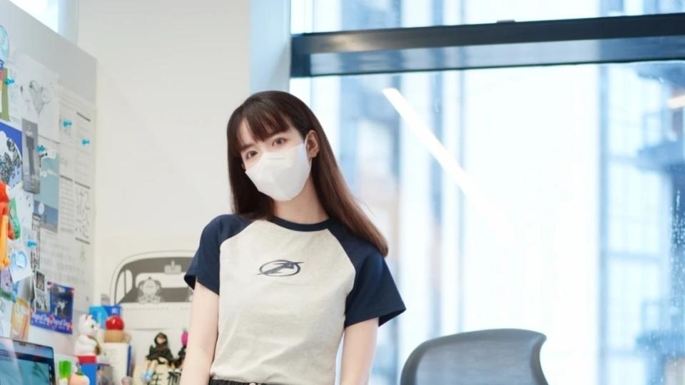 00后|00后太卷了！工作穿搭堪比小型秀场，真不愧是公认的职场纪律员