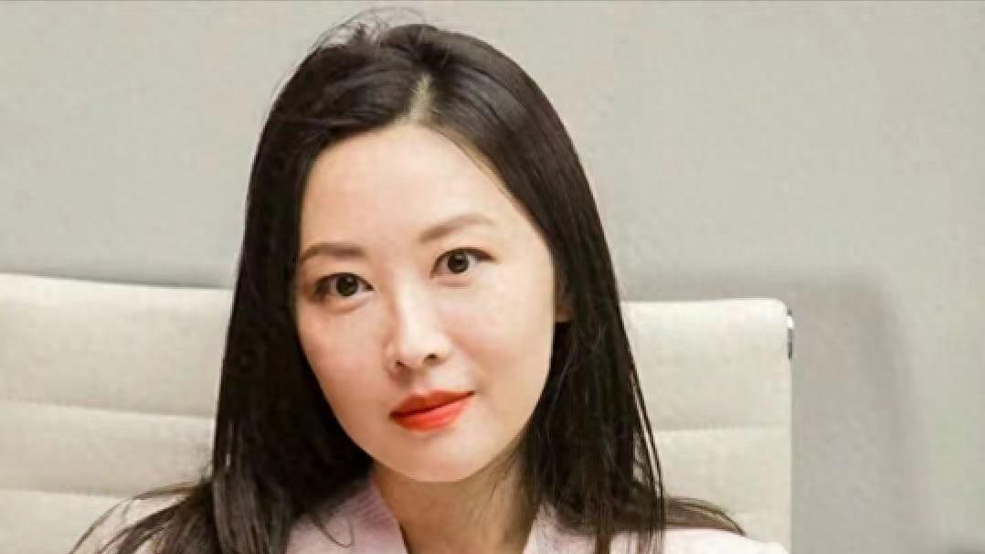 嫪毐事件女主最新发声：大胆承认，反击流言蜚语，宣布直播日期