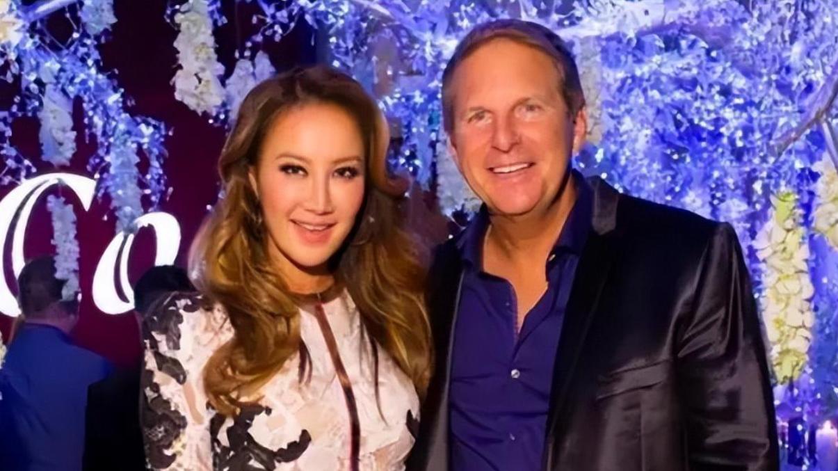 李玟人工受孕9次，外籍老公却多次出轨，还说因为李玟生不出自己才出轨