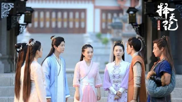 恋爱脑要不得，金莎和孙丞潇热度高居不下，吴倩和孙怡成反面教材