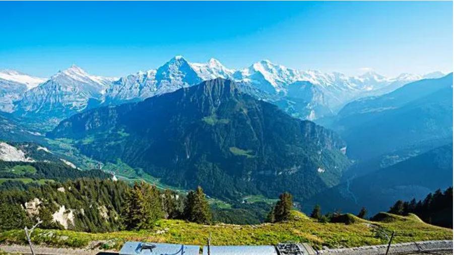 阿尔卑斯山|夏天的瑞士真的绝了，像童话世界一样，可以治愈所有不开心
