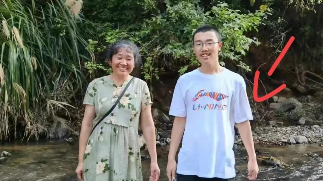 胡鑫失踪宇案辟谣后，有人责任依旧难逃？3个方面校方很难解释