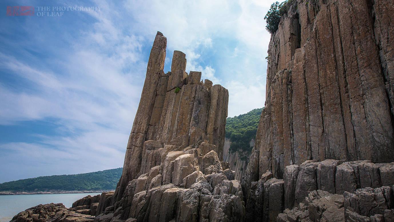 欧洲|世界奇景！浙江沿海一个小岛上，上万根巨型石柱整齐地插在海面上