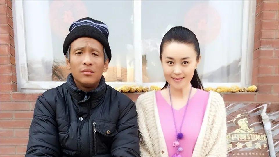 程潇 赵本山女徒弟关婷娜太野了！穿修身衣把全身湿透，3D身材好不真实