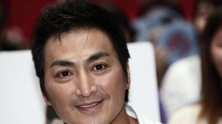 窦骁|“展昭”何家劲的“消失”，是整个演艺圈的悲哀和损失