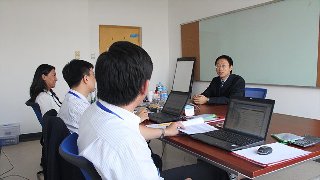 阎良|各行业真实学历占比出炉，大学生坐不住了，跟想象中高门槛不一样