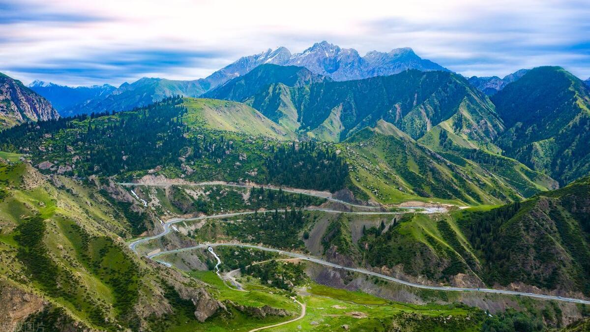 新疆维吾尔自治区|不只是独库，新疆7条此生必驾的绝美公路，让你炫爆好友圈