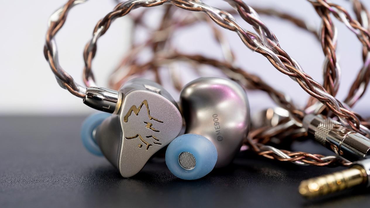 笔记本|纯钛腔体搭配八单元架构，山灵ME900圈铁耳机使用分享