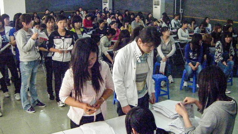 招聘|到底哪条法律可以管一管网上那些虚标工资的工厂人事和中介？