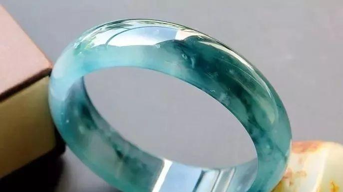 翡翠|翡翠的“三水”，你都能分辨清楚了吗？