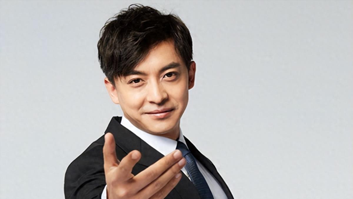 李佳航求助：我的照片被用在教材上十几年！谁来教教我维权