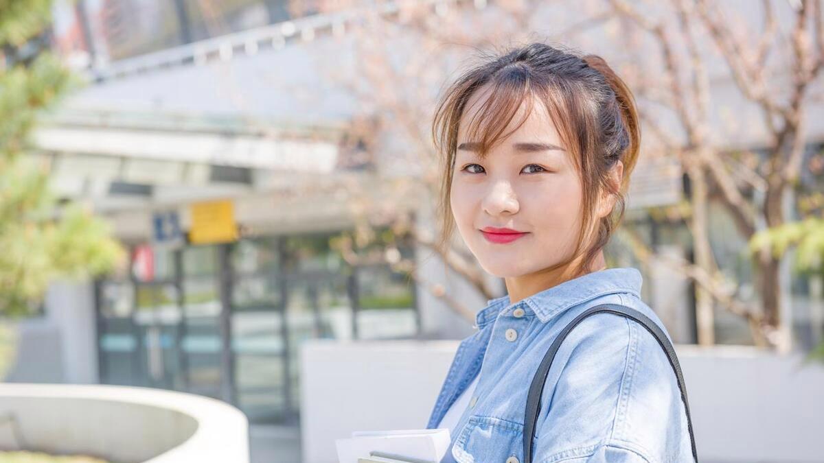 00后|女孩大学毕业做全职儿女，每月8000元还招来个女婿，说我不是啃老