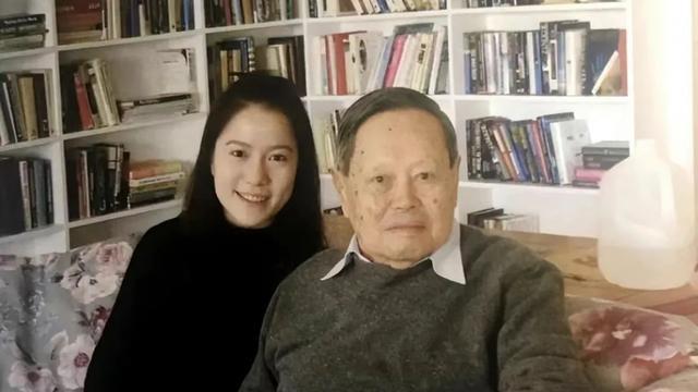 冻9颗卵子，放弃百万退休金，翁帆的野心，藏在读懂杨振宁的梦