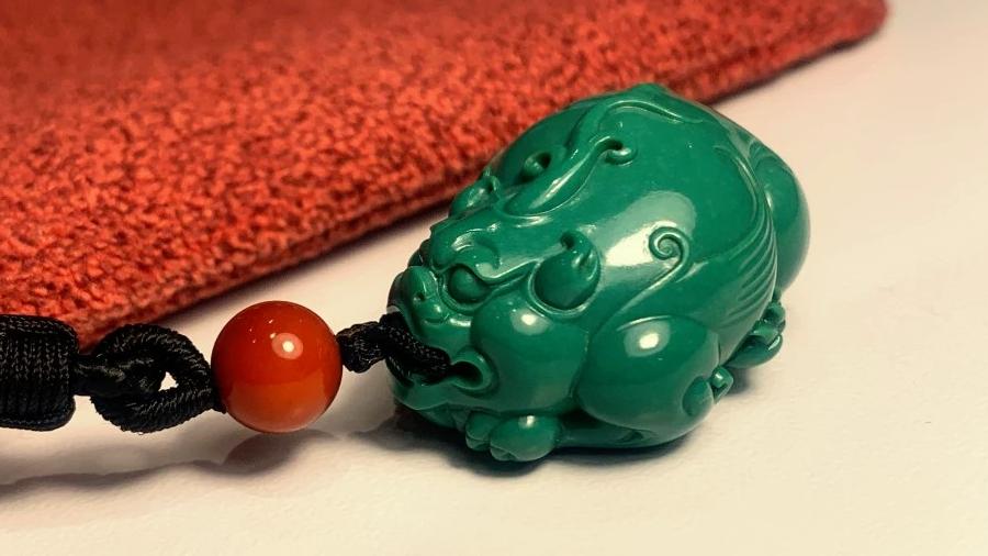绿松石、南红、蜜蜡，应该如何选择，什么样才算是好的