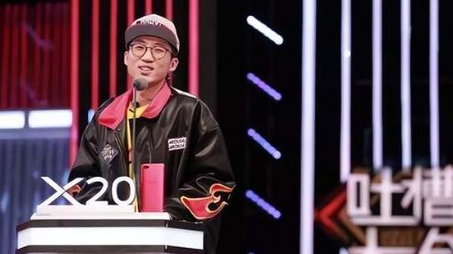 人民子弟兵|玩梗侮辱人民子弟兵，笑果艺人被违规处罚，脱口秀不能没有底线！