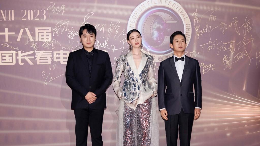 35岁倪妮获得影后称号！22岁易烊千玺终成影帝，张艺谋功不可没