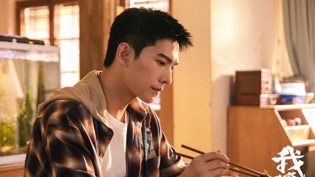 杨洋破防连删两条热评！演技拉胯又不听劝，风评猛跌官方也发声了