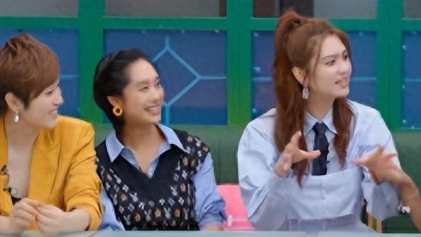 洪欣深夜官宣离婚！张丹峰气急败坏骂人，网友表示：遮羞布都没了！