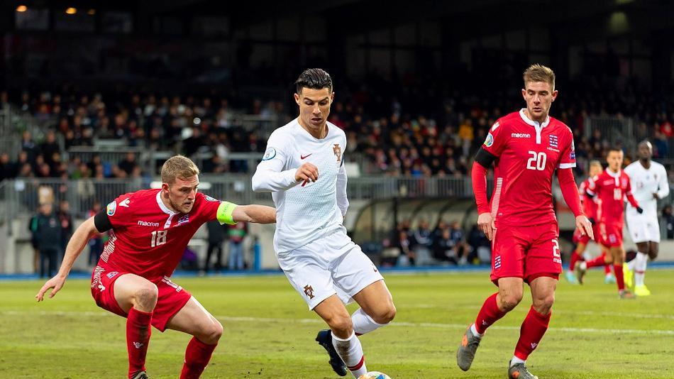 C罗|C罗：足坛传奇的崛起与辉煌！