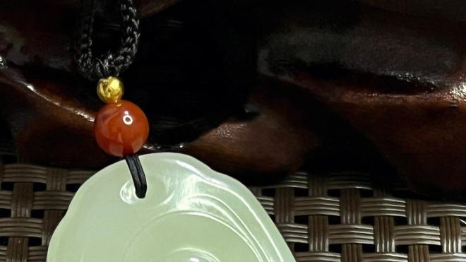 |李理谦：你知道佩戴玉器有什么风水讲究吗？玉石佩戴的风水禁忌!