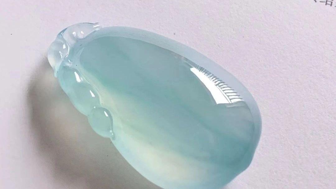 翡翠|福瓜传递喜庆，翡翠福瓜！